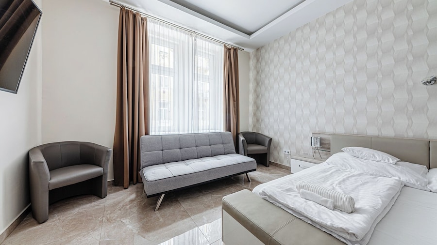 Marble Royal Suite&Studio