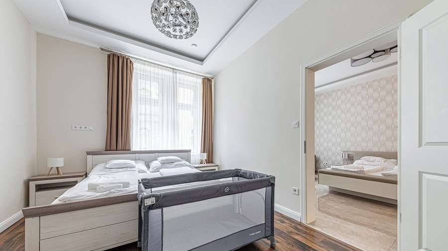 Marble Royal Suite&Studio