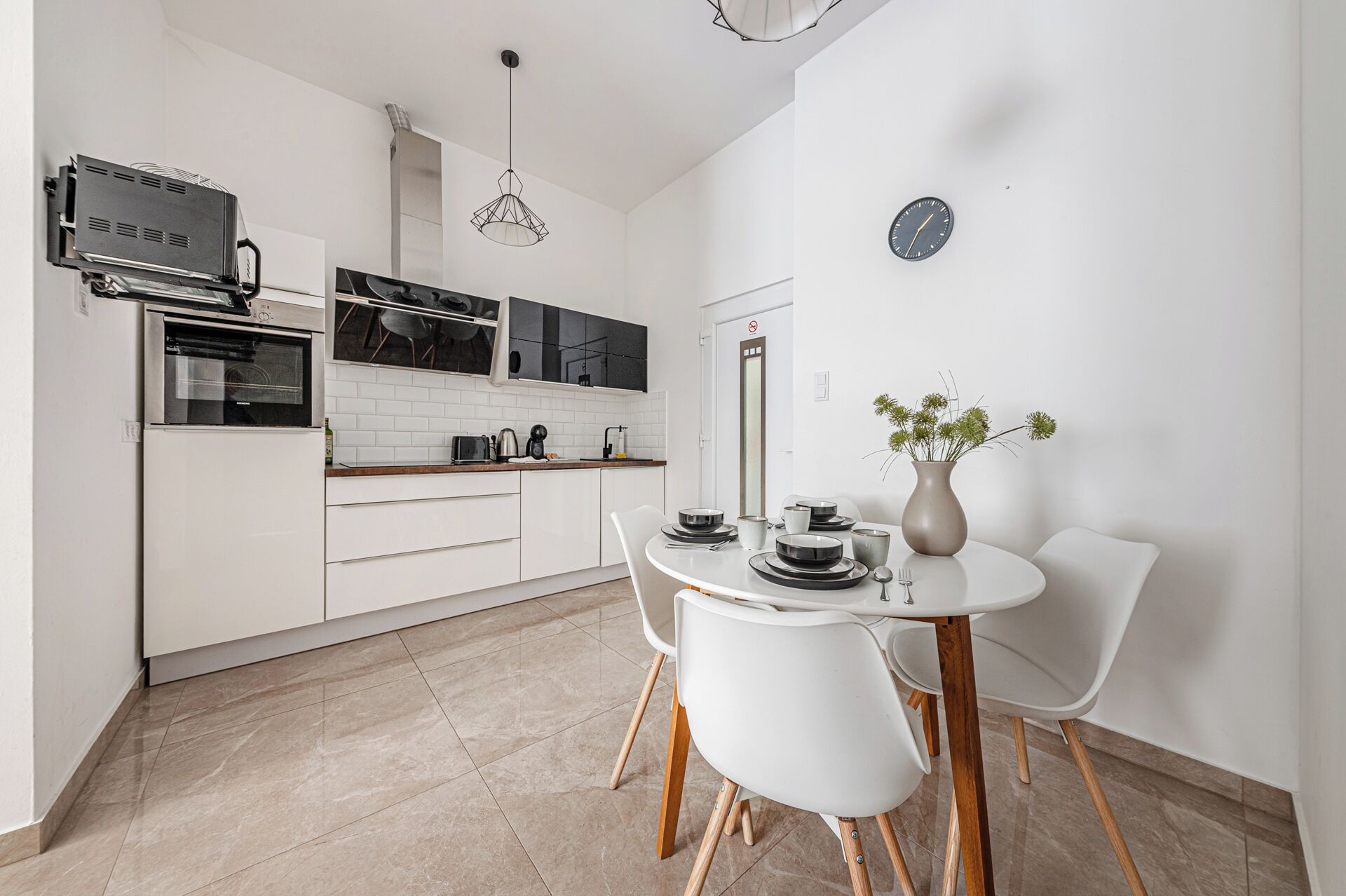 Apartment, 2 Bedrooms | Private kitchen