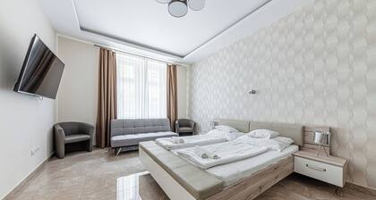 Marble Royal Suite&Studio