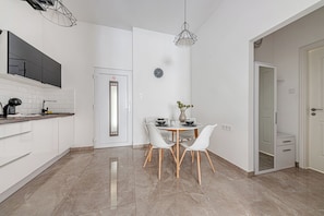 Apartment, 2 Bedrooms | Private kitchen - Marble Royal Suite&Studio (Budapest)