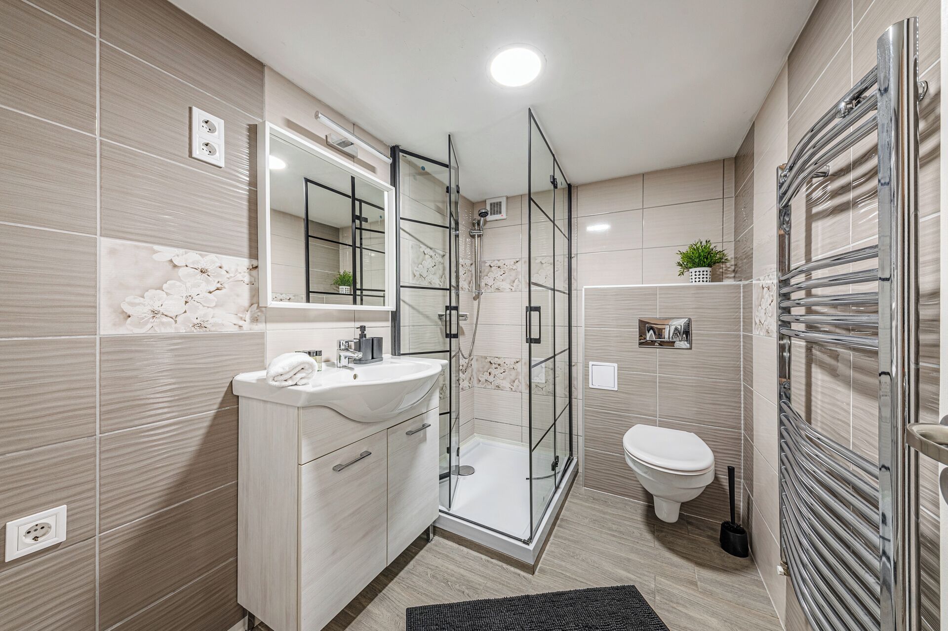 Apartment, 2 Bedrooms | Bathroom
