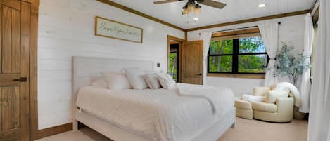 2 bedrooms, travel crib