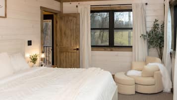 1 Schlafzimmer, Reisekinderbett