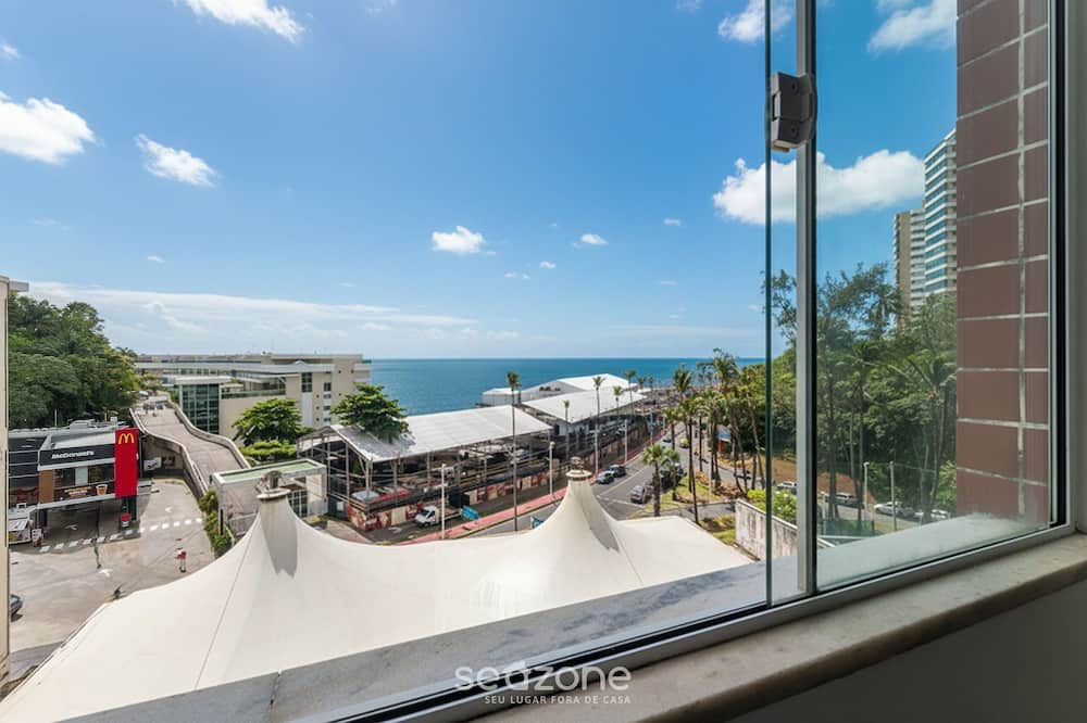 3-bedroom Apt and Ocean View Edi0302