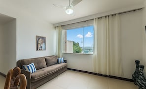 Living area - 3-bedroom Apt and Ocean View Cne0302 (Salvador)