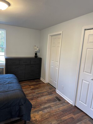3 Schlafzimmer, Bügeleisen/Bügelbrett, kostenloses WLAN, Bettwäsche