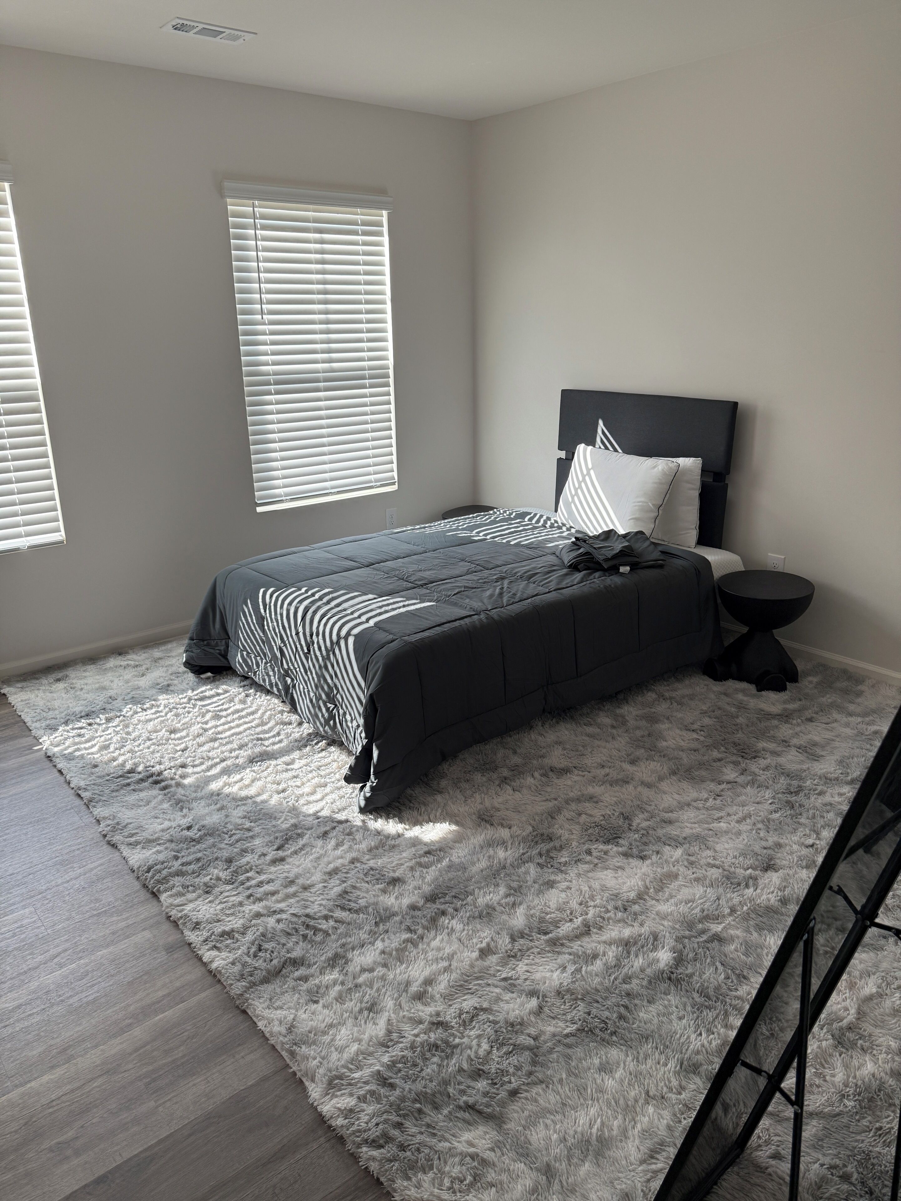 3 dormitorios, tabla de planchar con plancha, Internet y ropa de cama