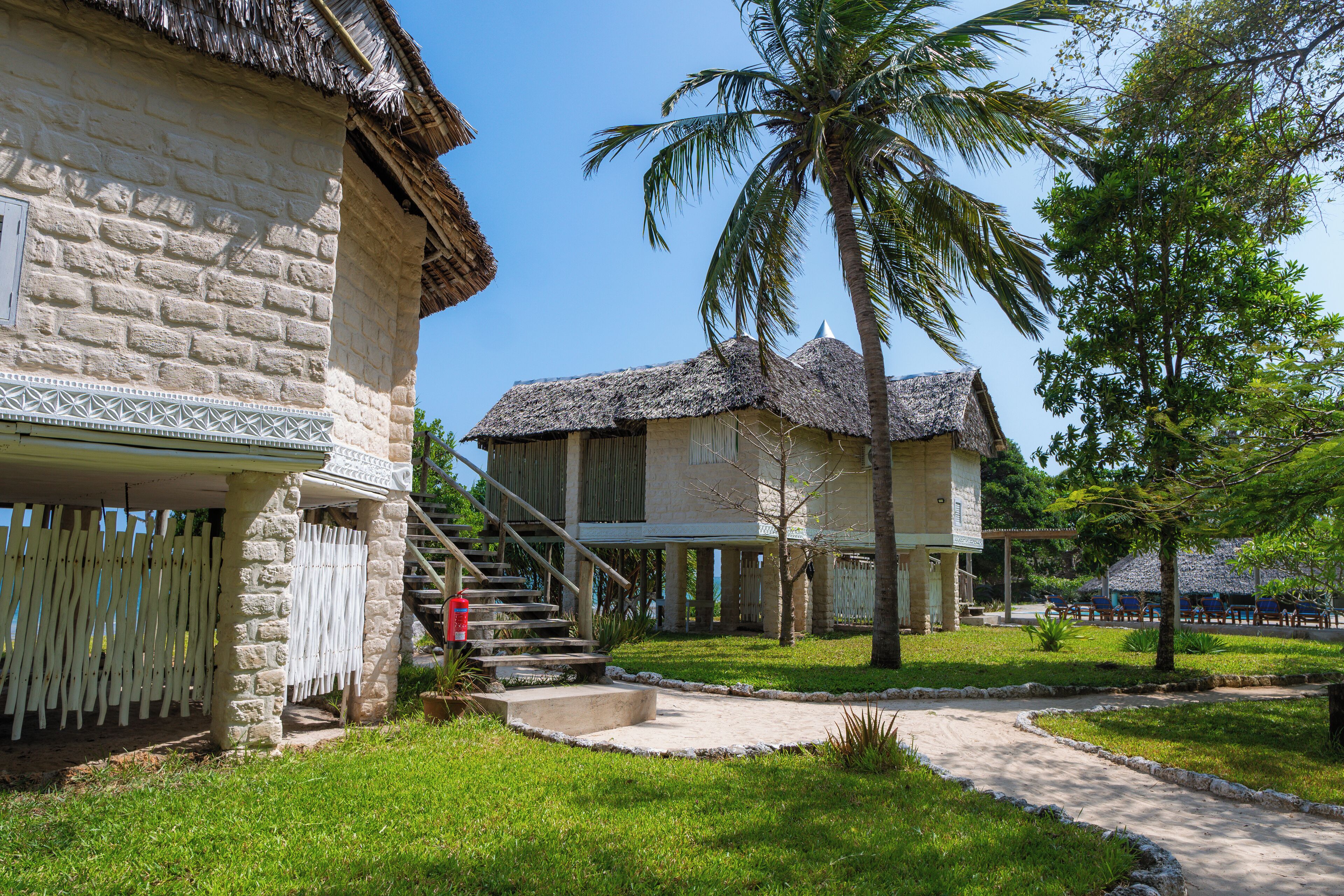 Tree House Romantique, vue partielle sur l'océan