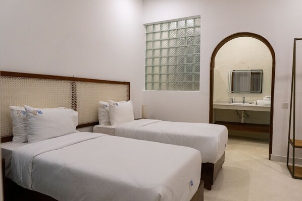 Family Apartment, Partial Ocean View | In-room safe, free WiFi - Coral Cove Diani Treehouses (Ukunda)