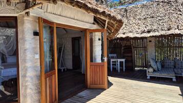 Romantic Tree House, Partial Ocean View | Terrace/patio