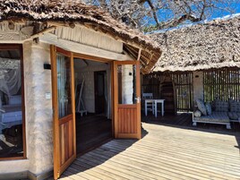 Romantic Tree House, Partial Ocean View | Terrace/patio
