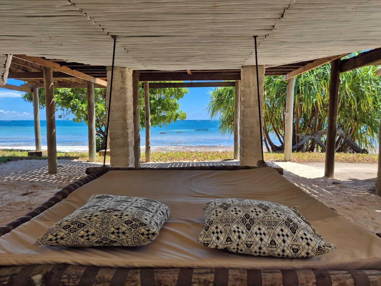 Romantische boomhut, uitzicht op strand | Terras