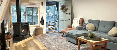 Smart-TV, peis og musikkbibliotek