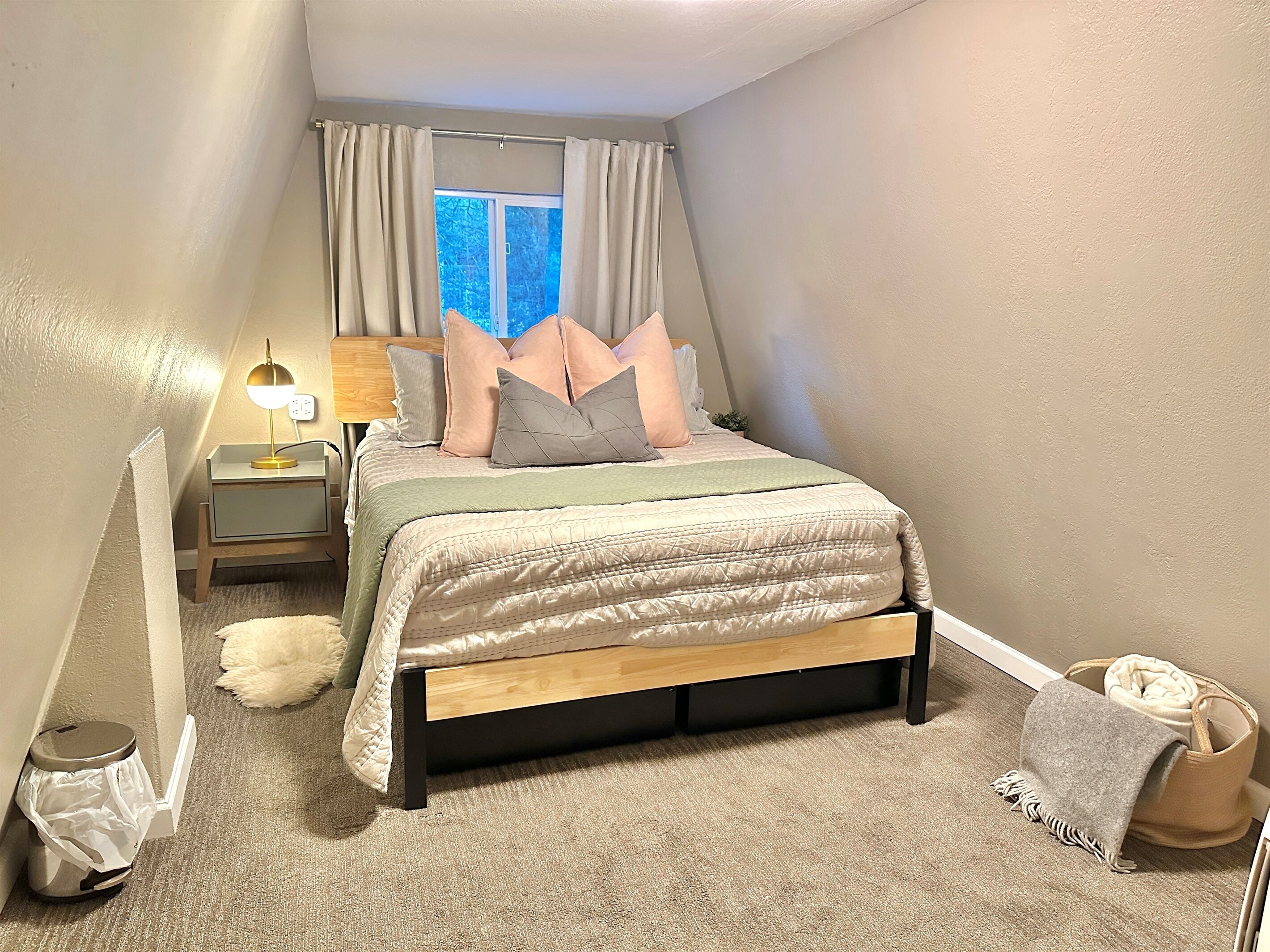 Fer et planche à repasser, accès au Wi-Fi (inclus), literie fournie