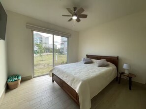 3 Schlafzimmer, Bügeleisen/Bügelbrett, WLAN, Bettwäsche