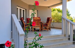 Terassi/patio