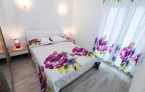 1 chambre, fer et planche à repasser, Wi-Fi gratuit