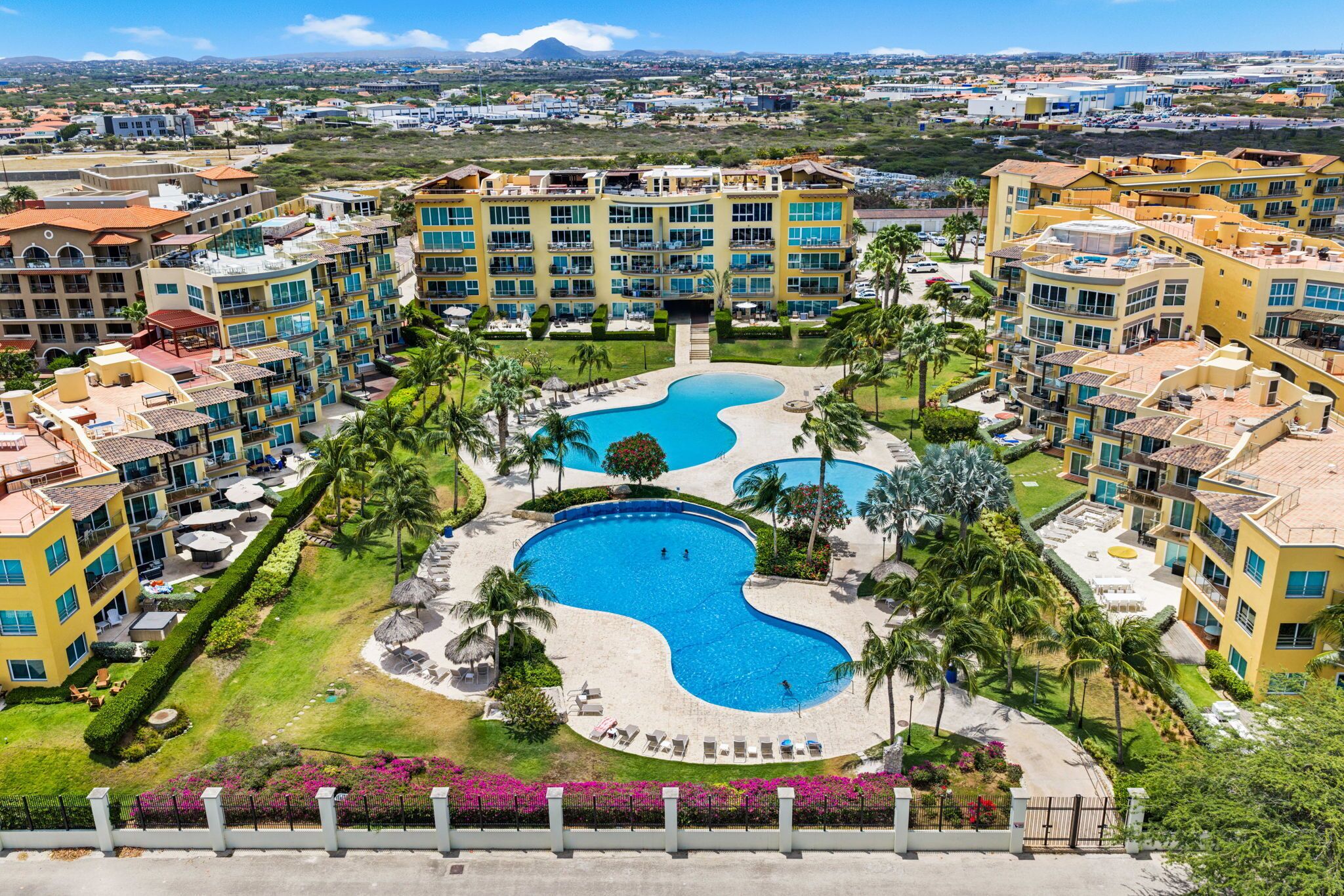Apartamento (3 Bedrooms) | Comodidades da propriedade