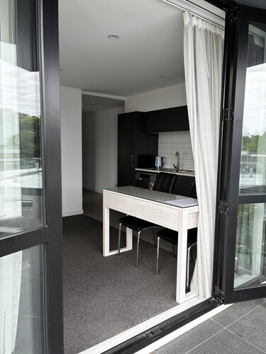 Central location close to Te Kaha stadium