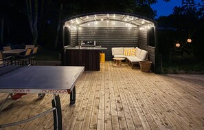 Outdoor dining - 4 bedroom lovely home in Knebel (Knebel)