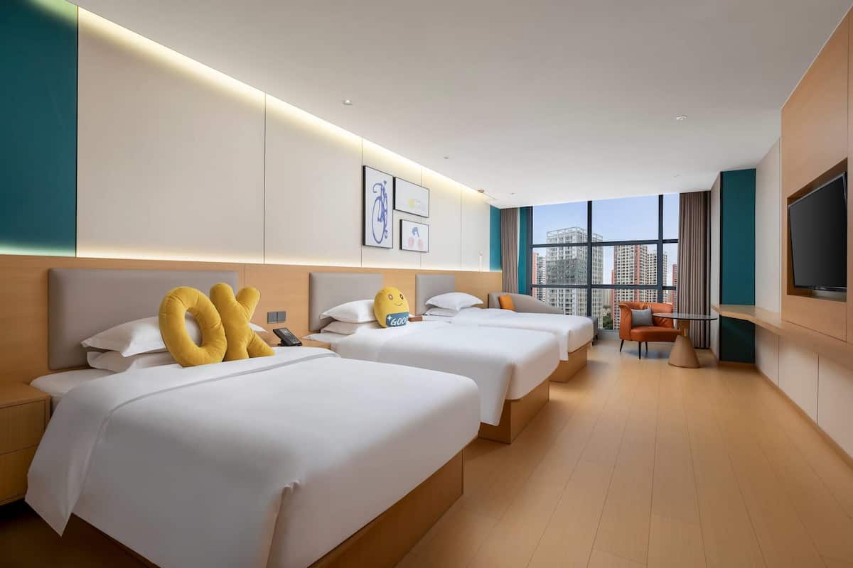 Deluxe Room, 3 Twin Beds, Non Smoking
