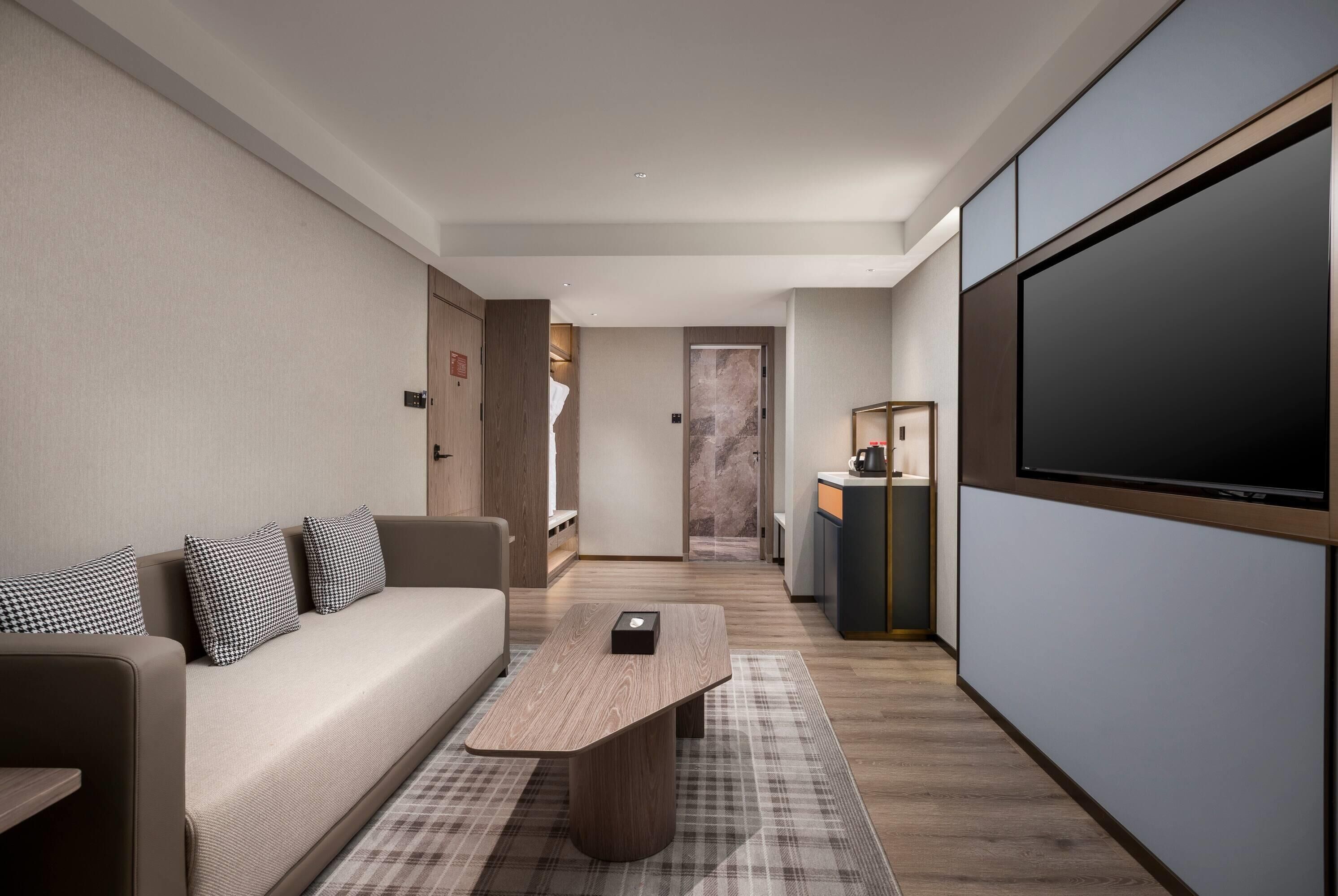 Executive Suite, 1 King Bed, Non Smoking