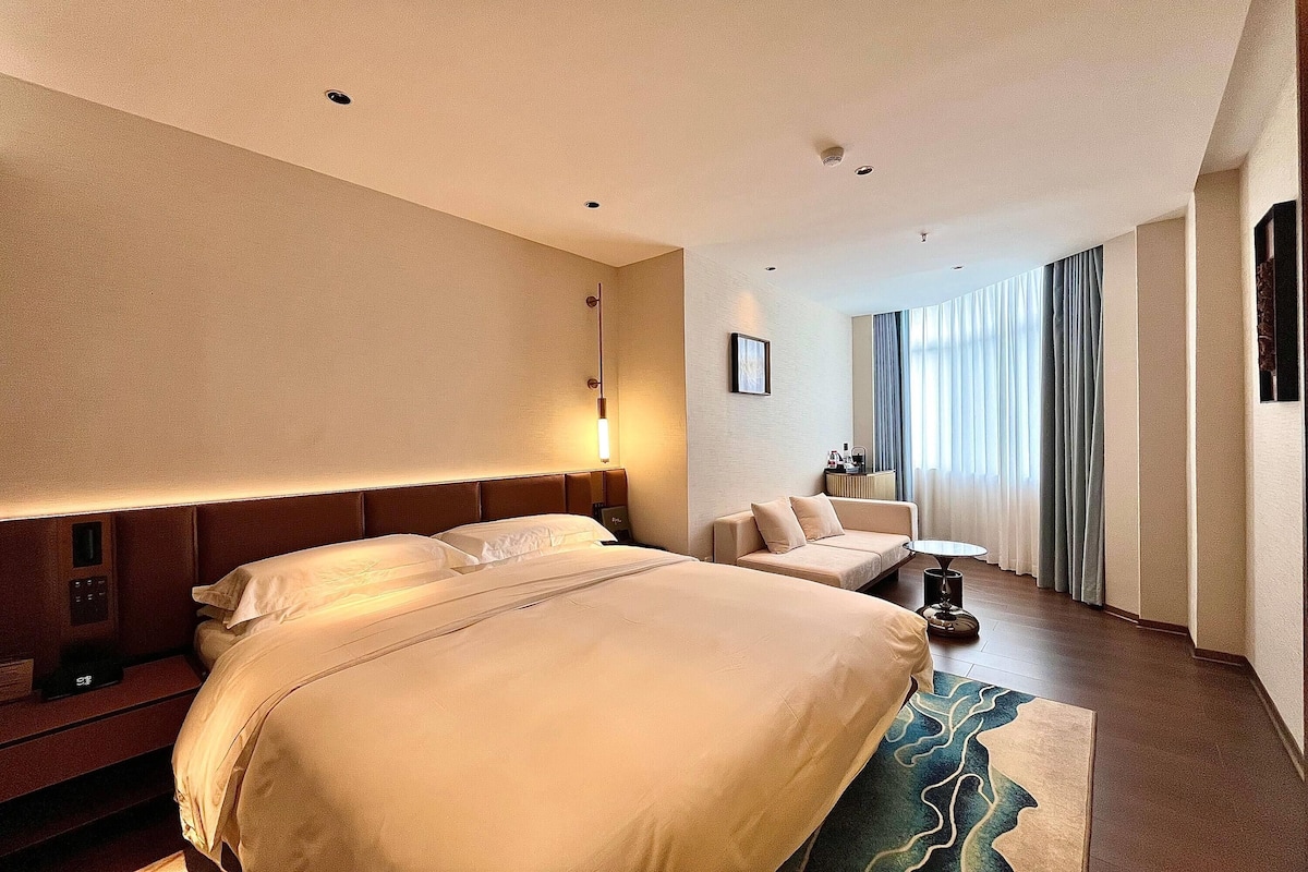 Standard Room, 1 King Bed, Non Smoking