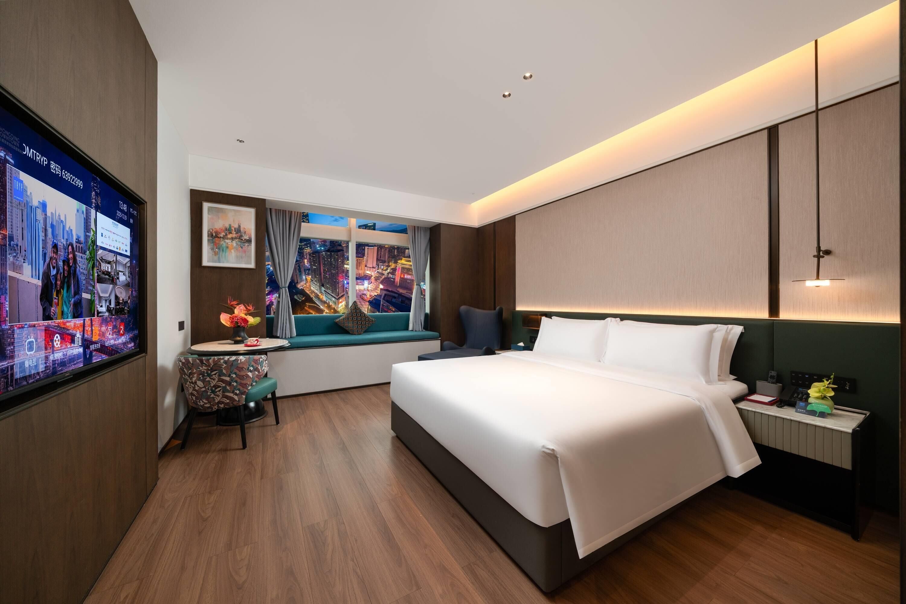 Room, 1 King Bed, City View | Premium bedding, free minibar, blackout drapes, free cribs/infant beds