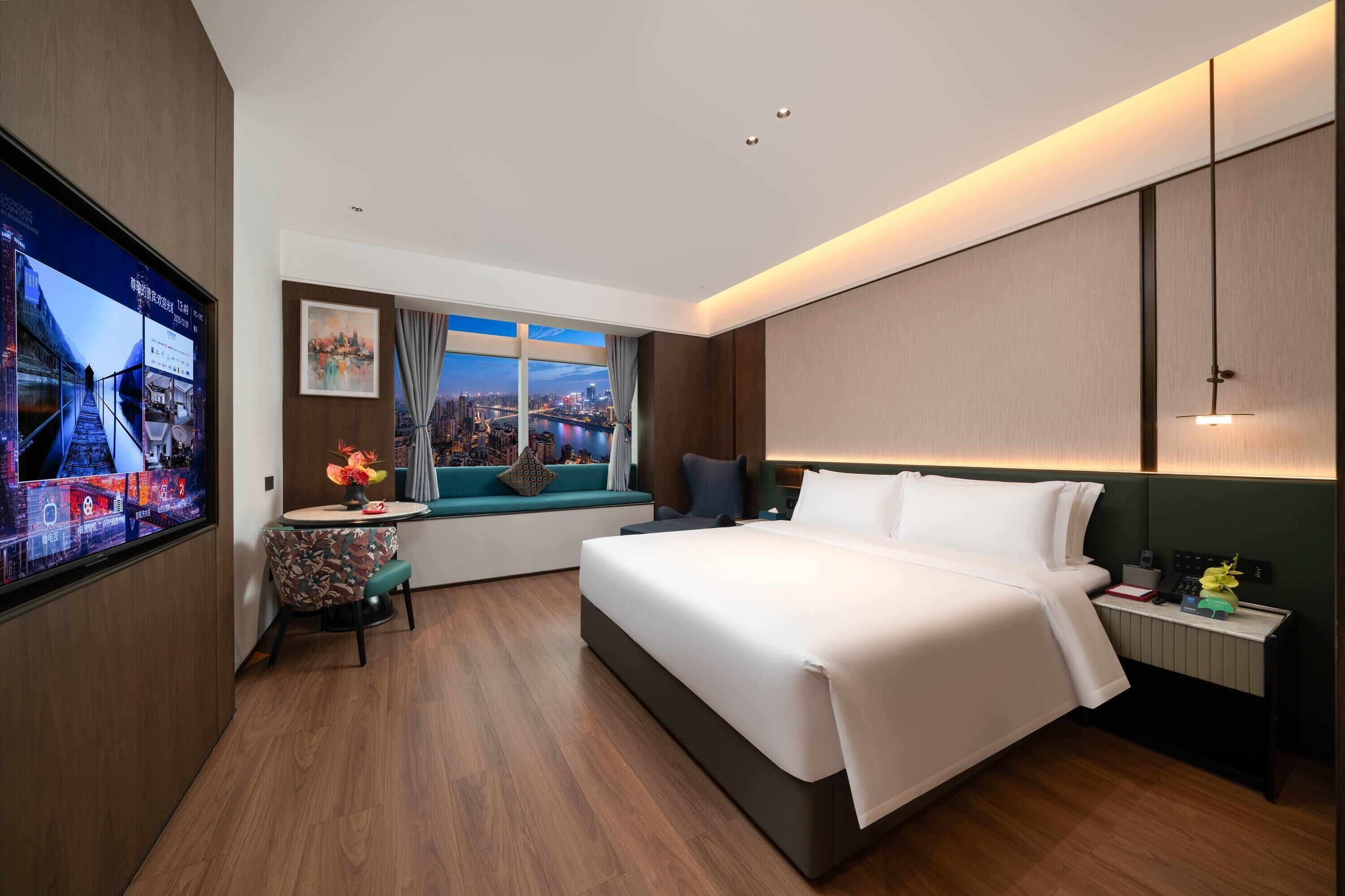 Room, 1 King Bed, River View | Premium bedding, free minibar, blackout drapes, free cribs/infant beds