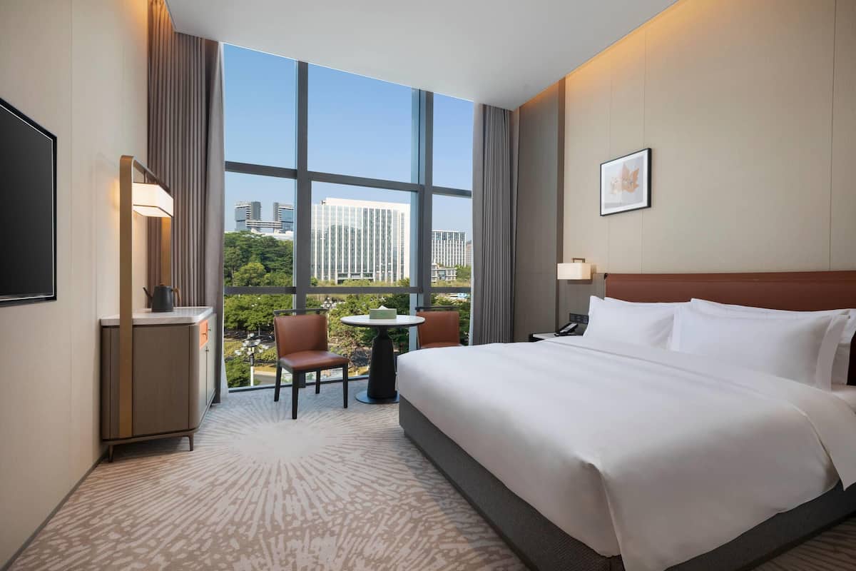 Standard Room, 1 King Bed