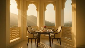 Suite, Multiple Beds