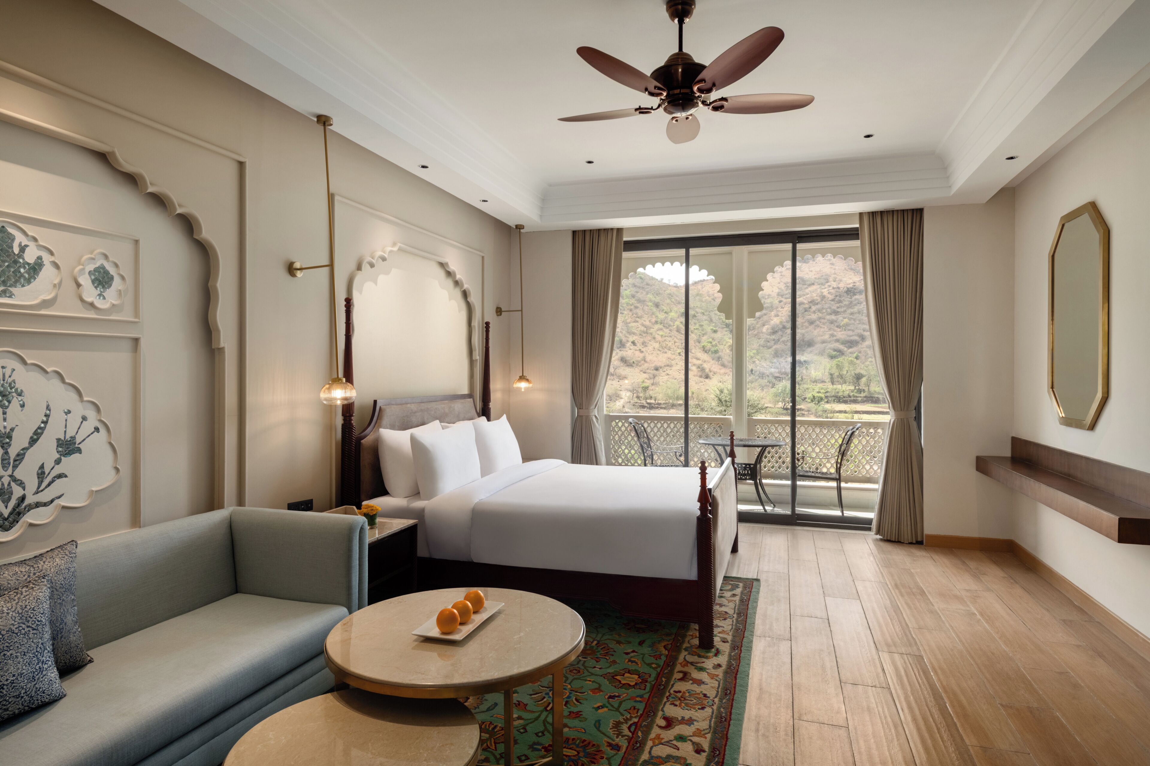 Signature Room, 1 Katil Raja (King), Non Smoking, Balcony | Cadar kapas Mesir, peralatan tempat tidur premium, gebar bulu kapas 