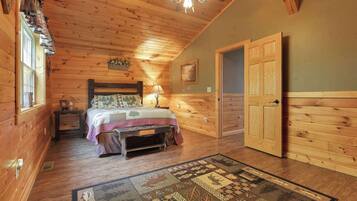 Desk, iron/ironing board, WiFi, bed sheets