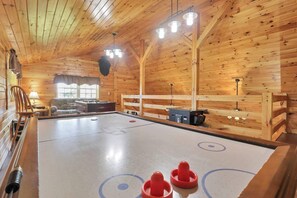 Games room - Cozy Secluded Lodge with a View | Hot Tub•Games (Logan)