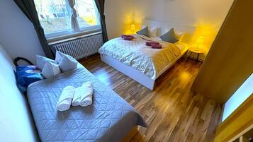 1 Schlafzimmer, Schreibtisch, Reisekinderbett, kostenloses WLAN