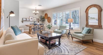 Tranquil 2-bedroom Downtown Westchester House with AC in Bakersfield