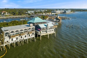 Exterior - Sea Pearl at Harbour Master Suites (Cedar Key)