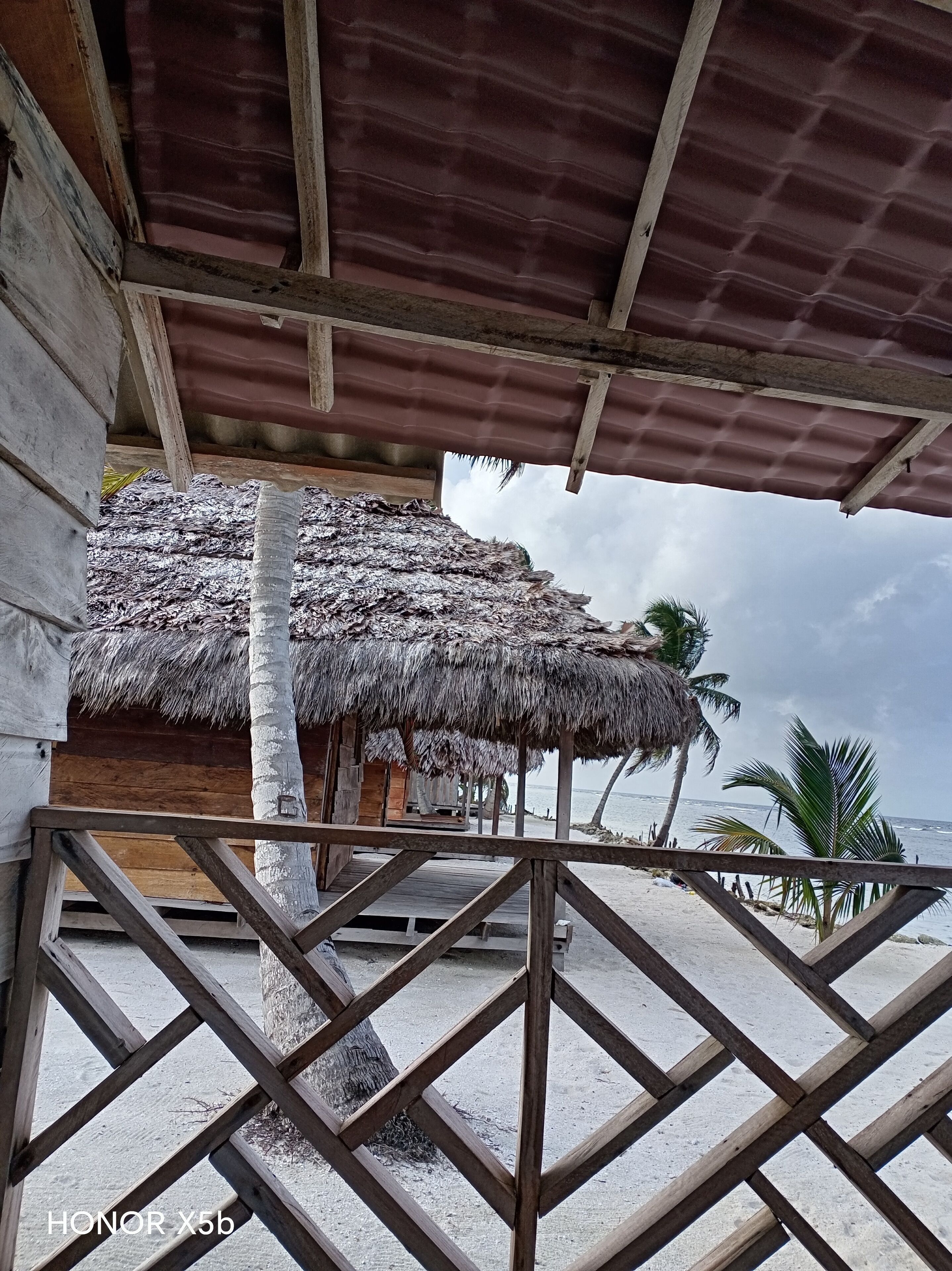 Basic-Ferienhütte, Meerblick | Unterkunftsgelände