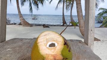 Basic-Ferienhütte, Meerblick | Strand | Am Strand, weißer Sandstrand, kostenloser Shuttle zum Strand