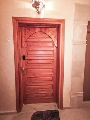 Interior - Quiet & Spacious 2BR Apartment, Family-Friendly, Parking & Wi-Fi (Marrakech)