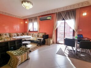 Living area - Quiet & Spacious 2BR Apartment, Family-Friendly, Parking & Wi-Fi (Marrakech)
