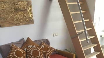 1 soverom, safe på rommet, strykejern/-brett og wi-fi