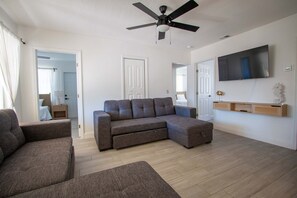 TV - Sea Glass Beach Compound (Clearwater)