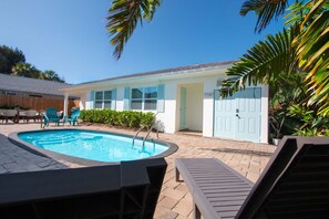 Pool - Sea Glass Beach Compound (Clearwater)