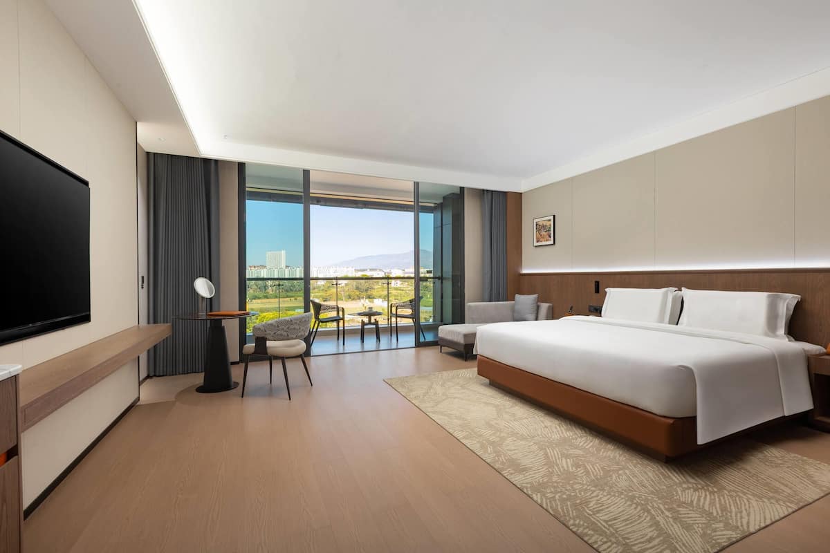 Executive Room, 1 King Bed, Non Smoking