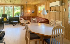 TV, fireplace - 3 bedroom gorgeous home in Nykøbing Sj (Nykøbing Sj)