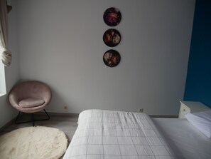 3 bedrooms, iron/ironing board, WiFi - VancyLove Home (Mons)
