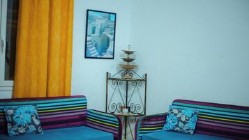 公寓, 2 间卧室, 阳台, 城市景观 | 起居区