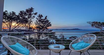 Eagle's nest Villa - Sea View Relax in this oasis of elegance.
